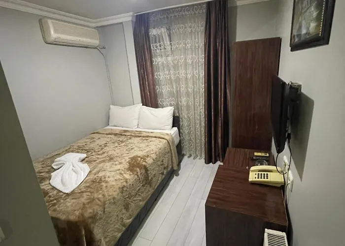 Отель Grand Oemer 3*